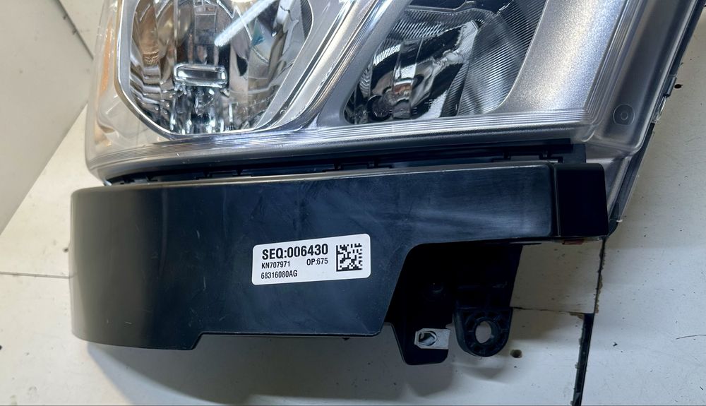 Фара правая Dodge Ram USA 1500 2019 2020 2021 2022
