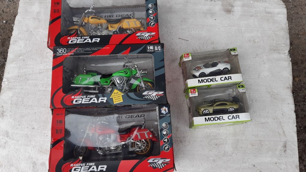 Zestaw modelu motor i autko