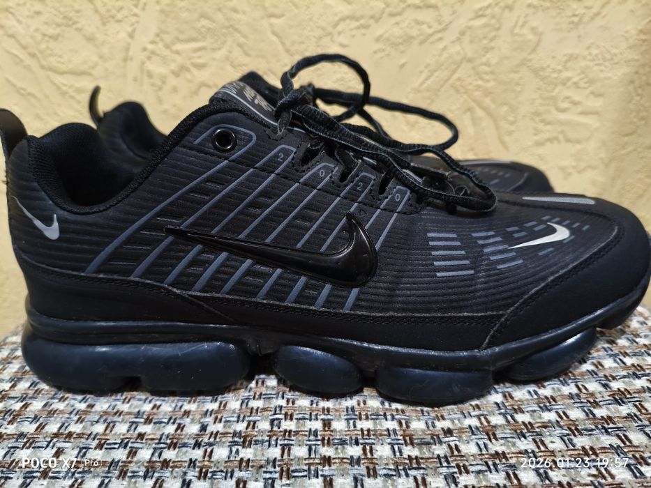 Кросівки Nike  Max 360