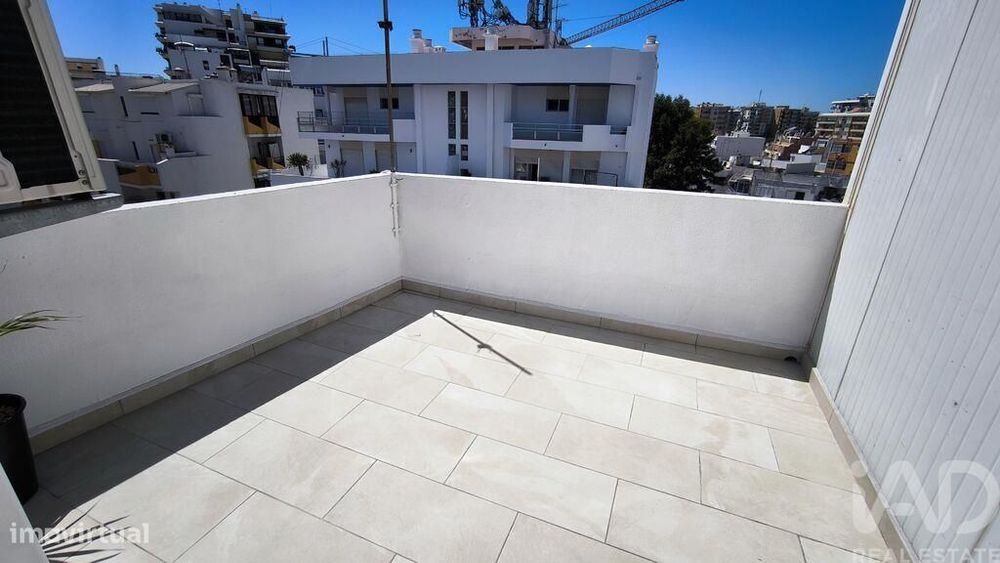 Apartamento T3 em Faro de 65 m2