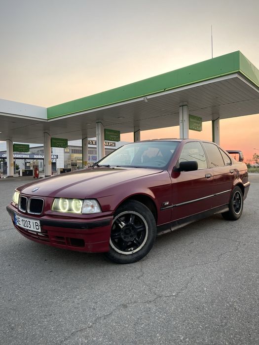 Bmw e36 1.8 бензин
