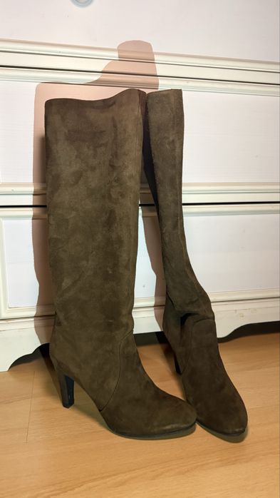 Сапоги від бренду Now