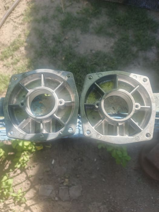 Продам Крышки коленвала новые иж юпитер 5