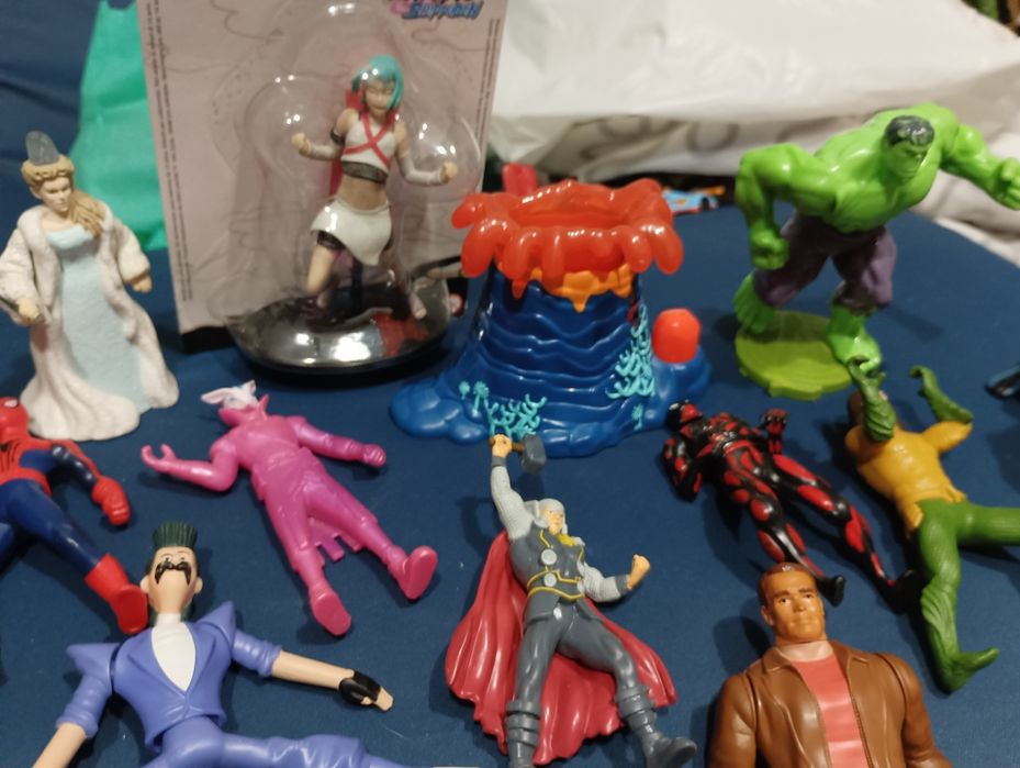 Bonecos lote variado