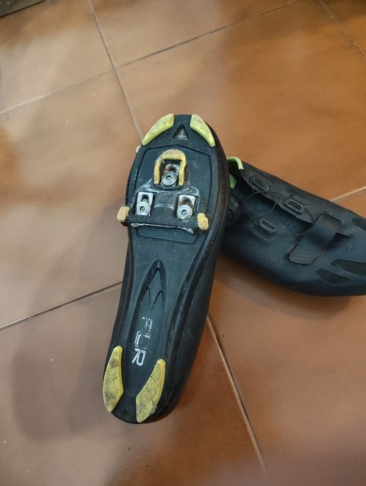 Preço negociável Sapatos Ciclismo Estrada FLR F-11 - Tam. 45