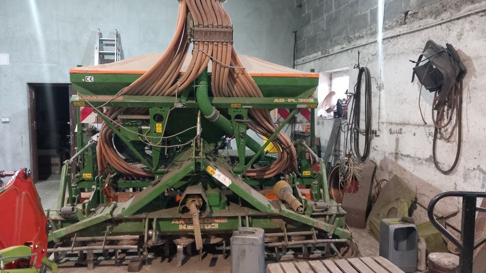 Siewnik, agregat uprawowo-siewny Amazone AD-PL302
