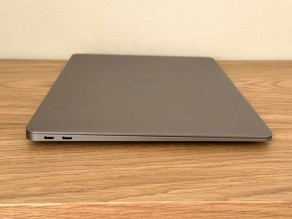 MacBook Air M1 2020 8GB/256GB ZADBANY!