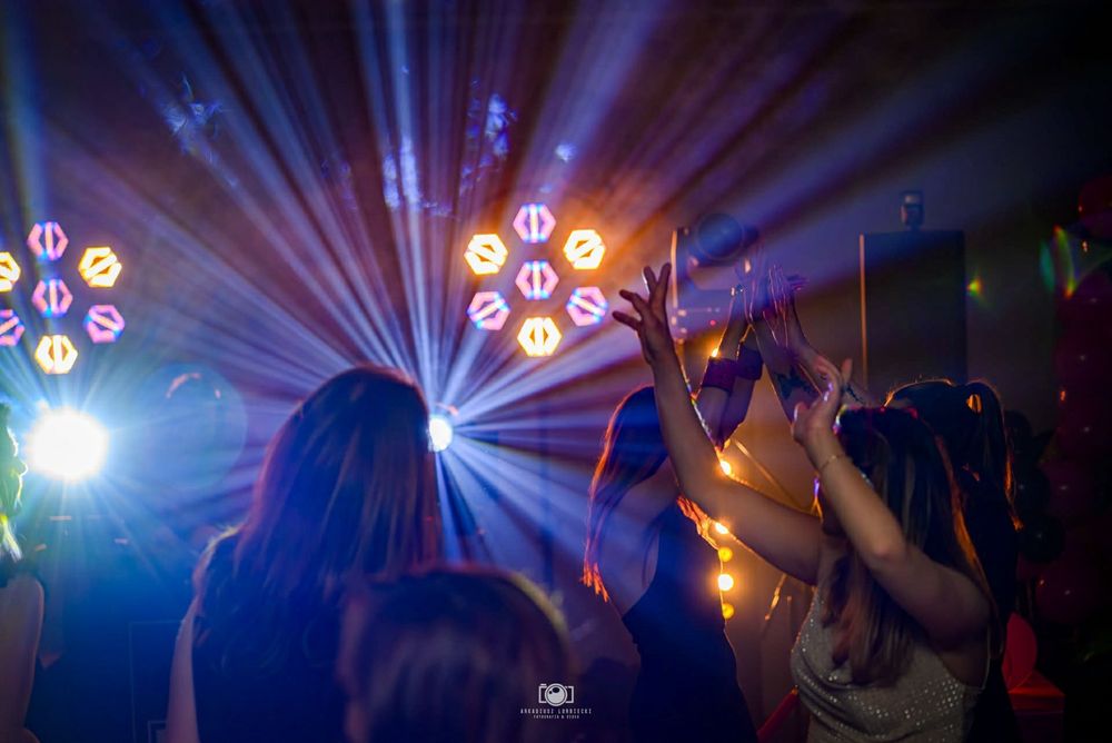 DJ KAMILOS • Wesela • Eventy • Studniówki • Urodziny