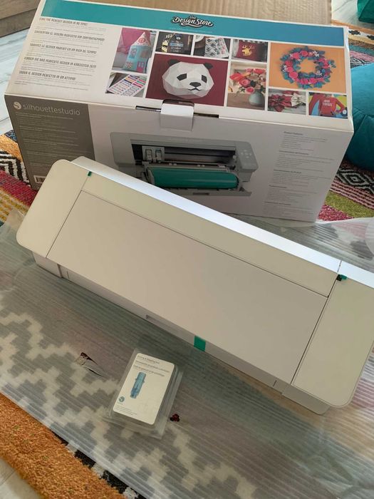 Ploter tnąco-wycinający Silhouette Cameo 4 Biały