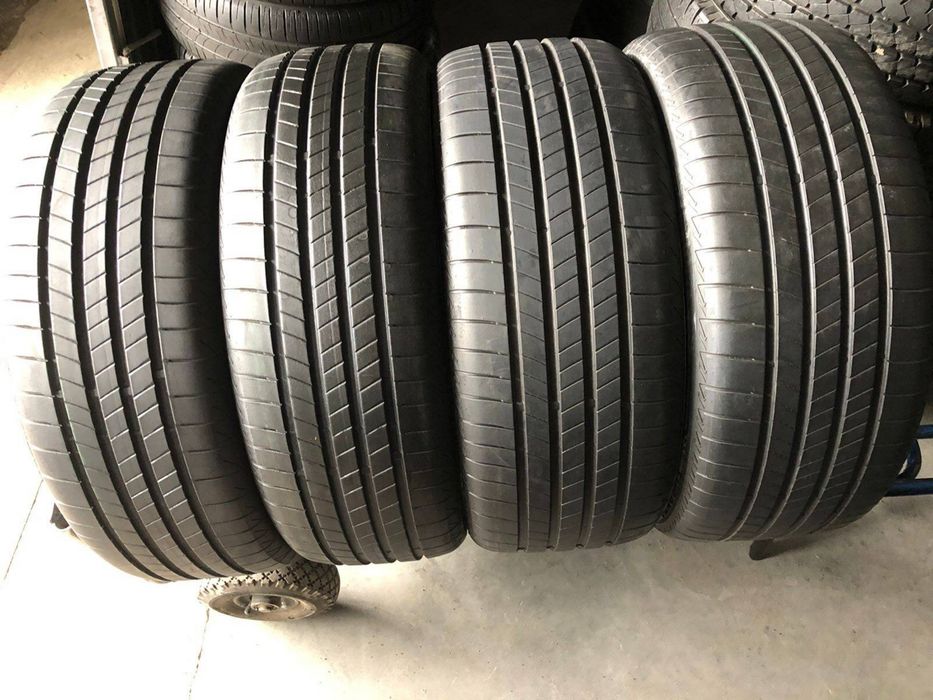 Шини різноширокі 235/45/21+255/40/21 Bridgestono Turanza eco