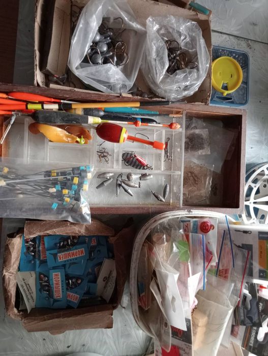 Продам рыбацкие снасти.