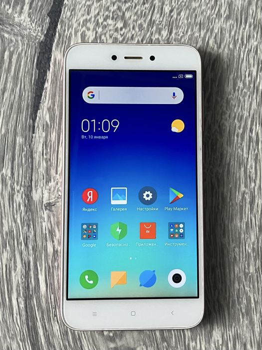 Телефон Xiaomi Redmi 5А 3/32