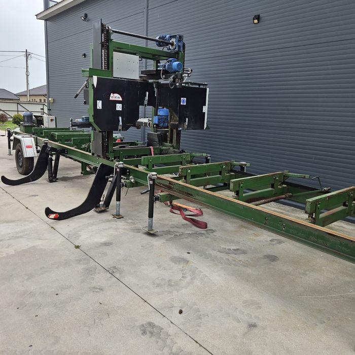 Trak taśmowy mobilny z hydrauliką  Boldrew