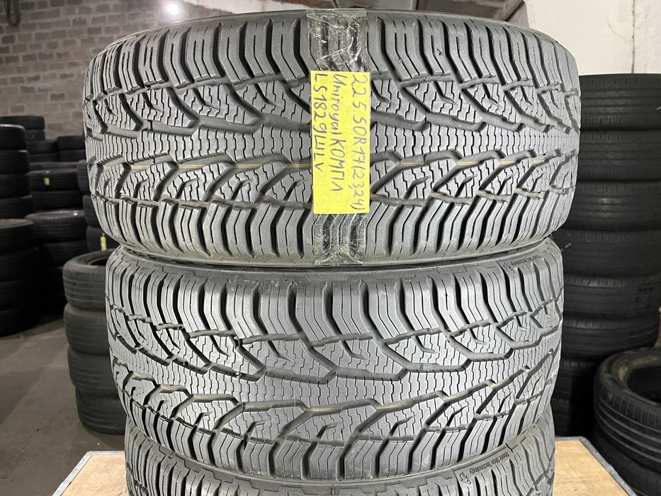 LS1829 Всесезонні шини 225/50r17 Uniroyal AllSeasonExpert 2 комплект резина р17