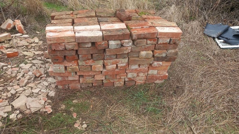 Продам бу кирпич шифер 8 валновый