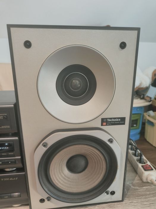 Wieża Technics z kolumnami