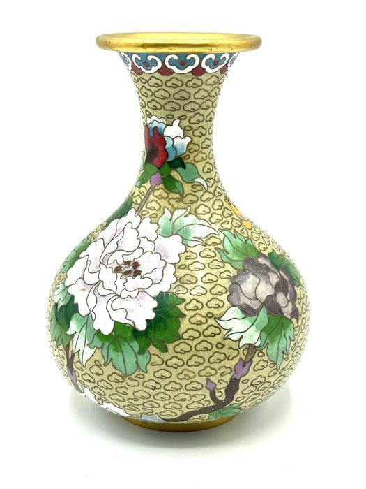 Jarra cloisonné com flores
