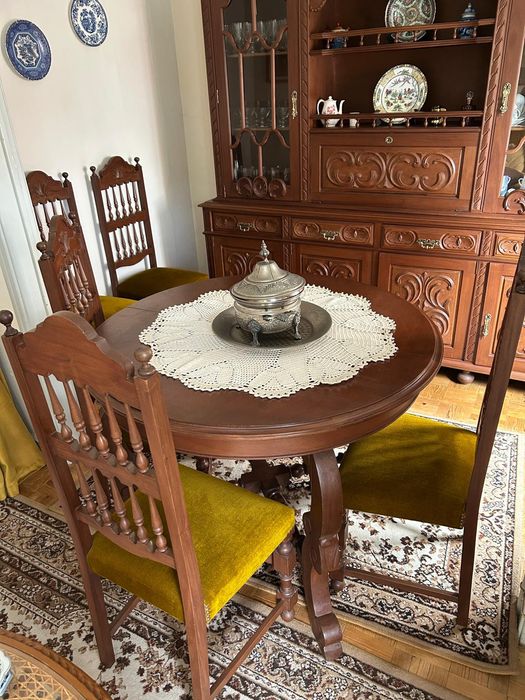 Movel de sala +mesa com cadeiras