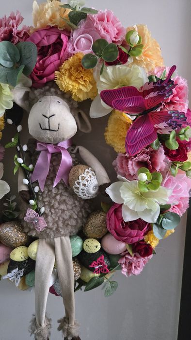 Wielkanocny wianek na drzwi śr 53 cm.