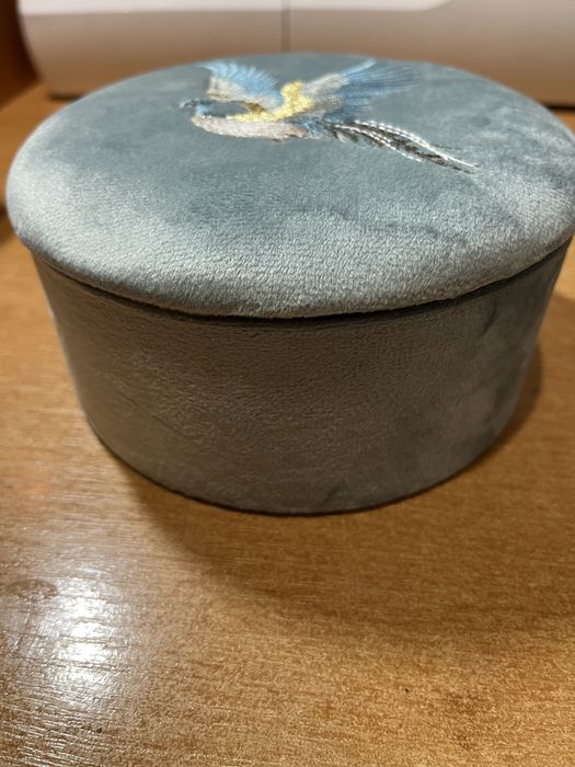 Шкатулка для украшений