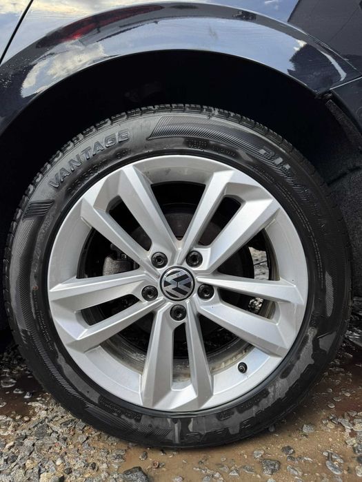 Диски колеса з гумою R17 5x112 Volkswagen Skoda 7J ET43 фольцваген шкода