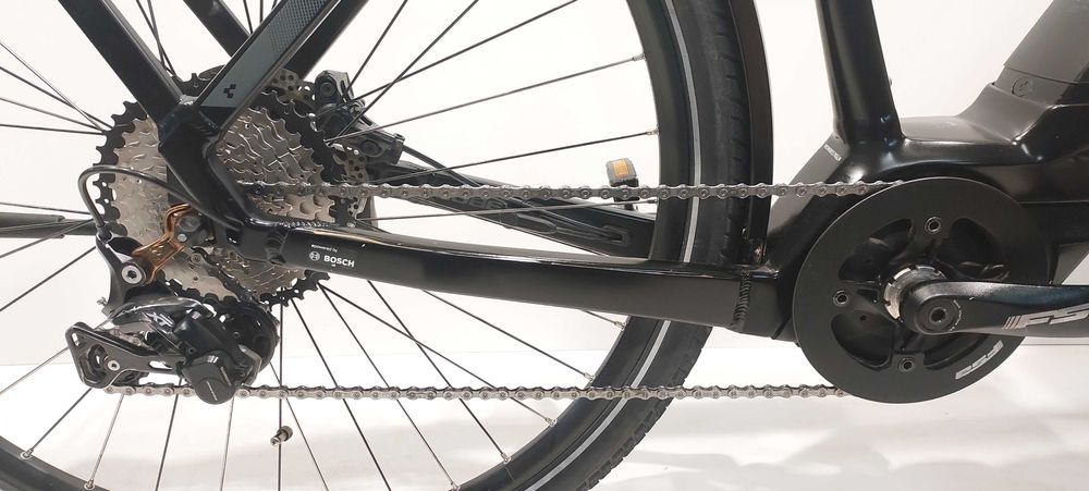 Rower elektryczny CUBE TOURING centralny BOSCH 500Wh 36V [P91]