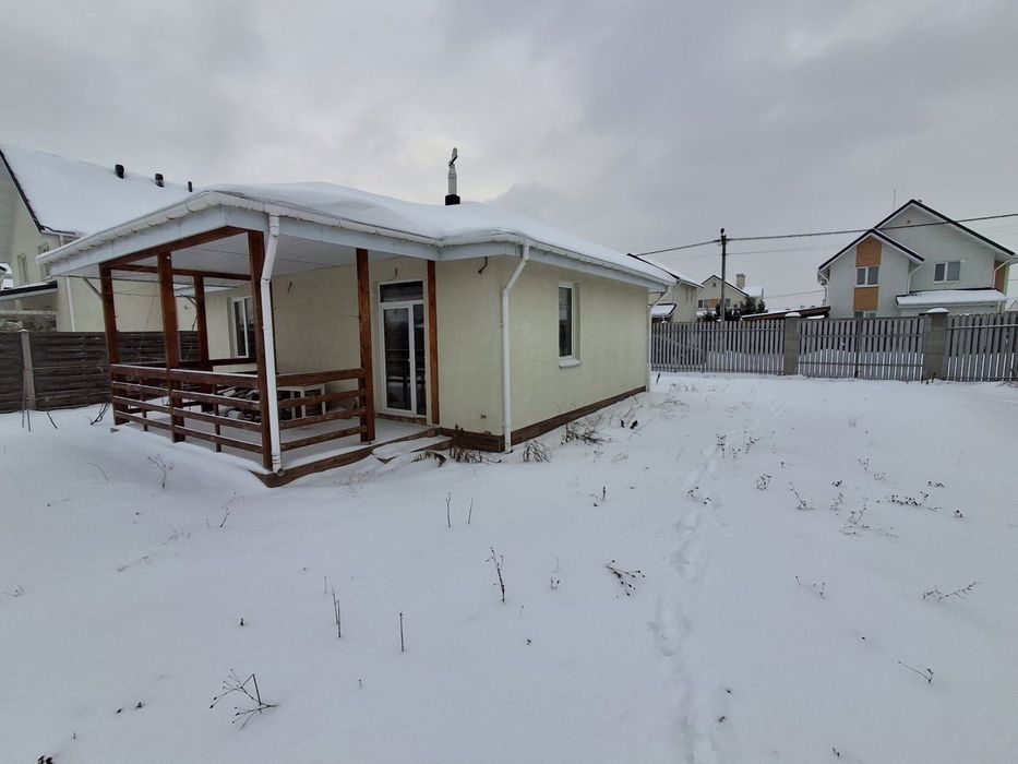 Оренда будинку - КМ «Сім Озер» с. Крушинка, вул. Кібенка.