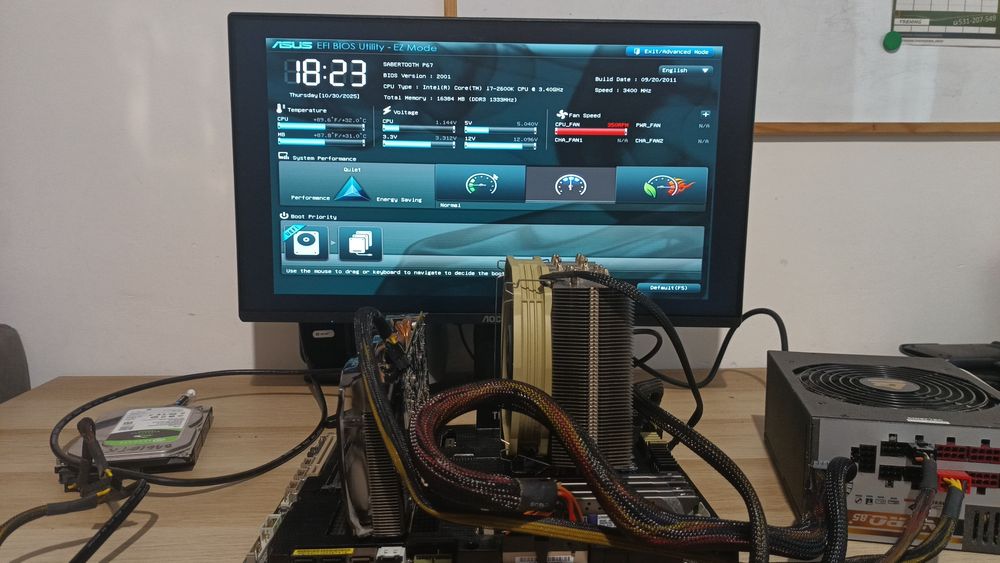 Płyta główna SABERTOOTH P67 z CPU i7 2600k i 4x4GB Hyperx Genesis RAM