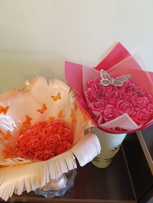 Букет квітів із атласної стрічки