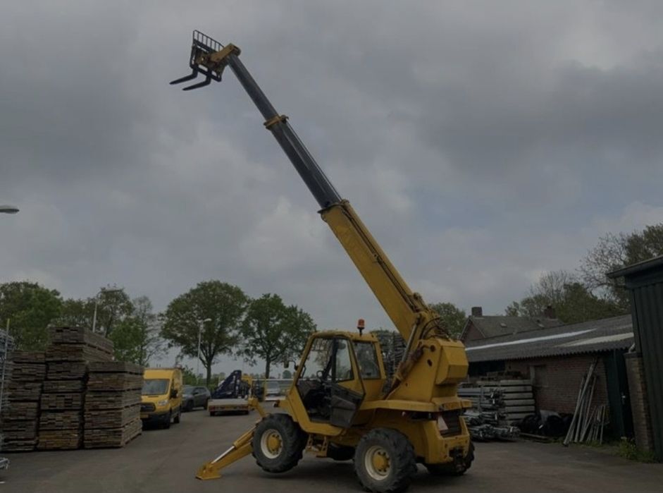 Телескопічний навантажувач Manitou MT1230SCP