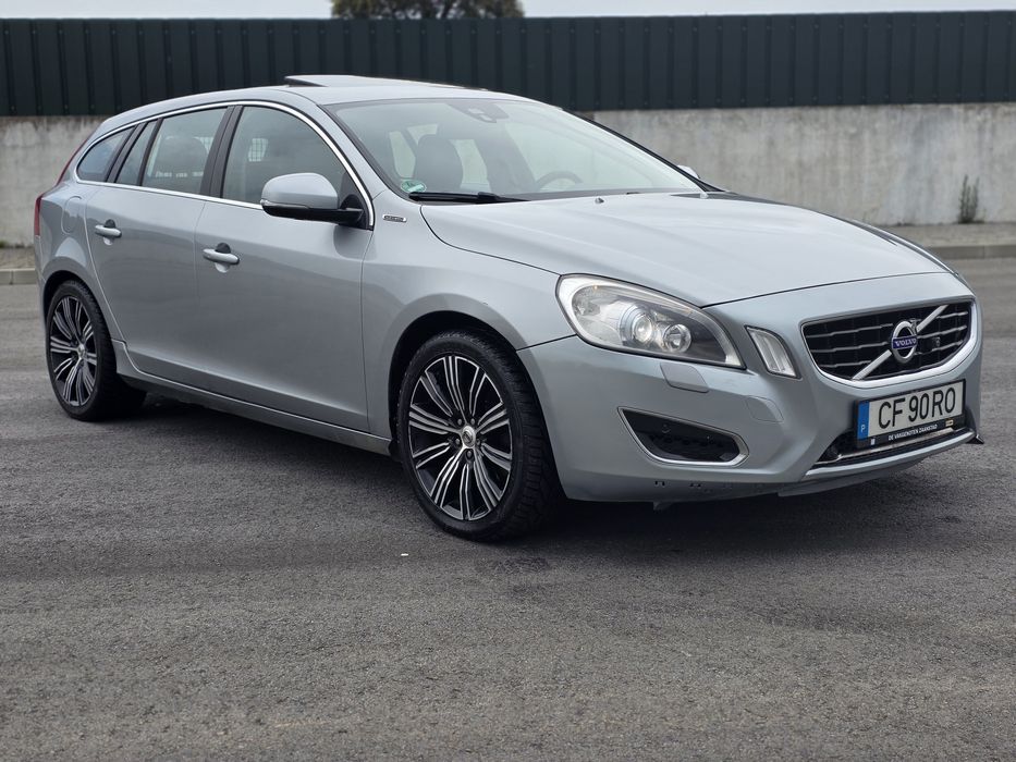 Volvo V60 D6 hybrid plug-in