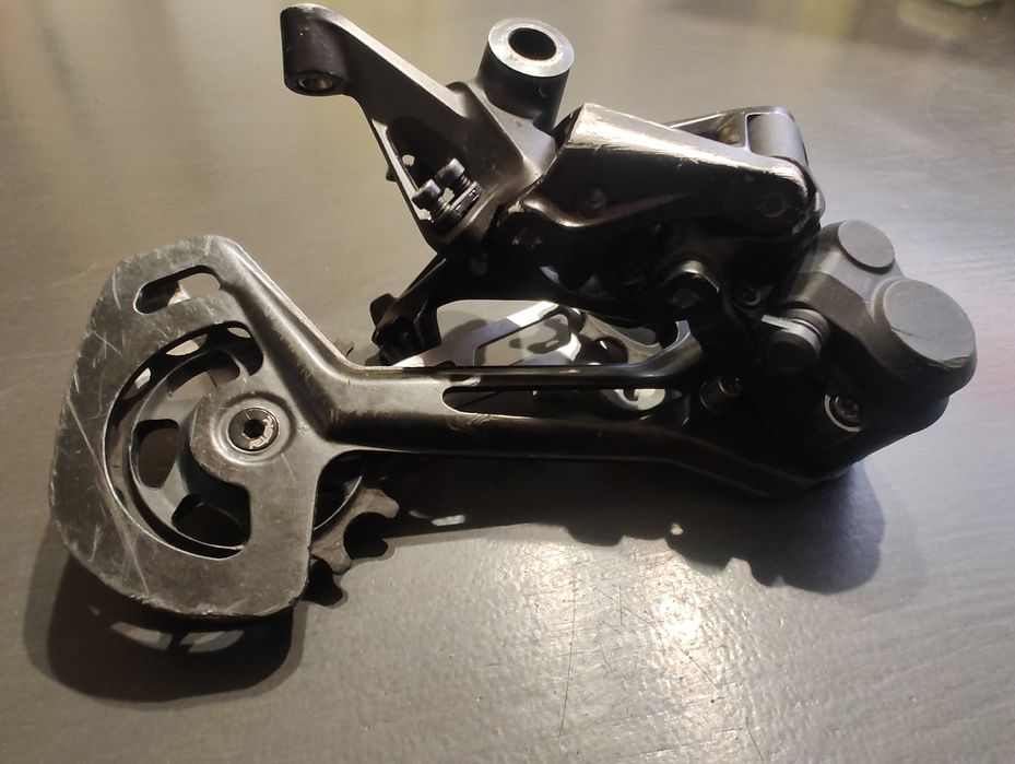 Przerzutka tylna Shimano RD-M8100 SGS +wózek od XTR +tytanowe śruby