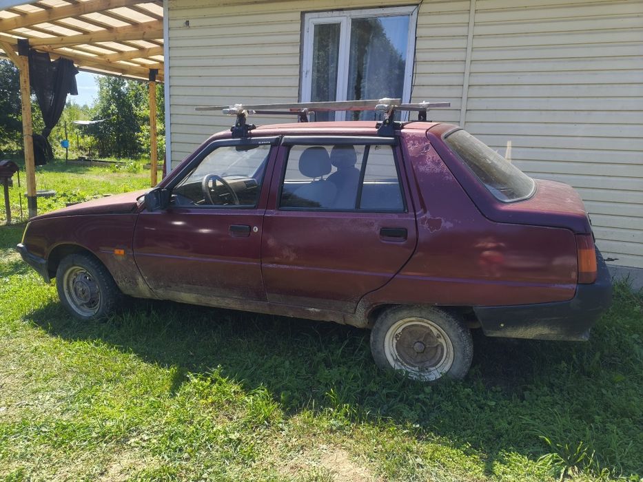 Терміново автомобіль Таврія Славута 1.2