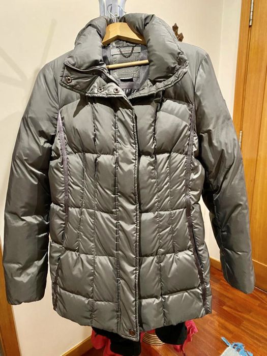 Casaco Geox Respira, de penas, com gorro. Tamanho S.