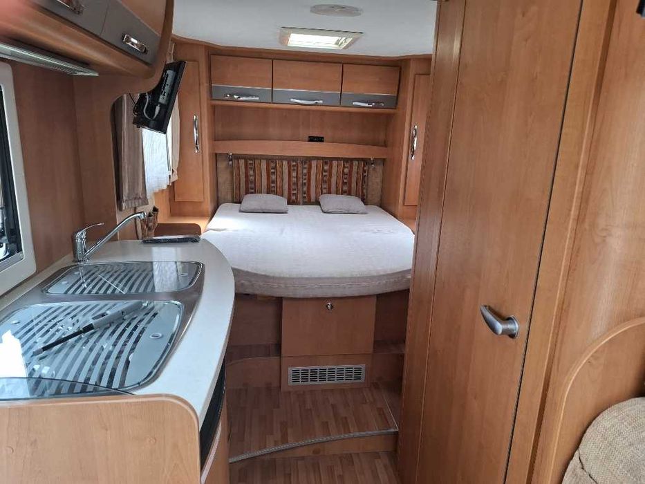 Autocaravana cama central
