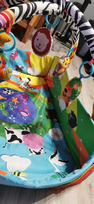 Mata edukacyjna i kojec Lionelo