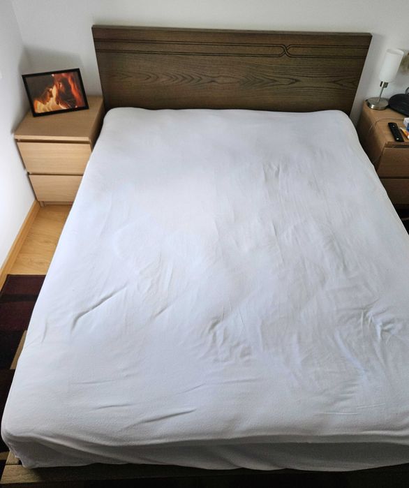 Cama com arrumação