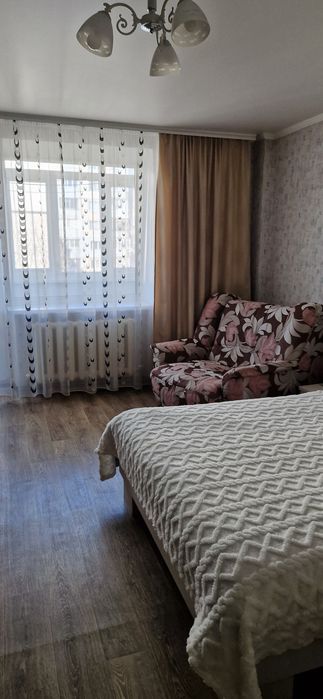 Квартира  подобово