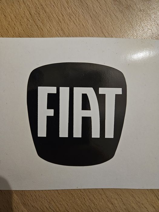 Naklejki na emblemat Fiat Tipo sedan czarne