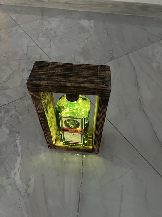 Класний світильник ручної роботи