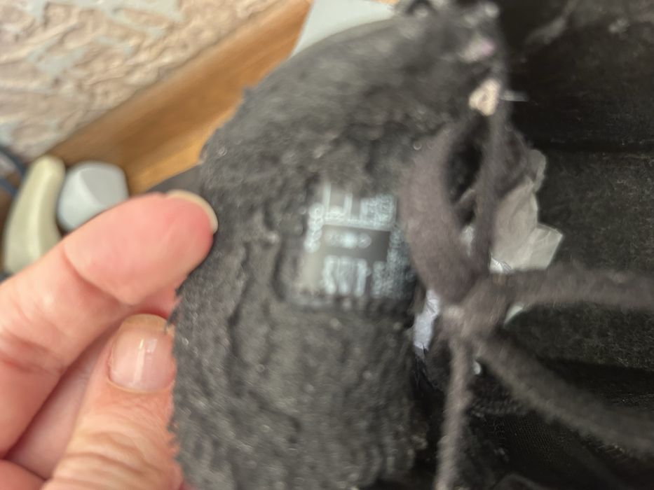 Зимові жіночі ботинки