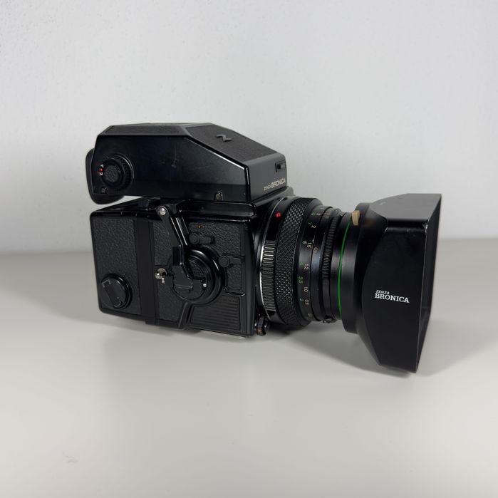 BRONICA ETRSI 4x6 analógica