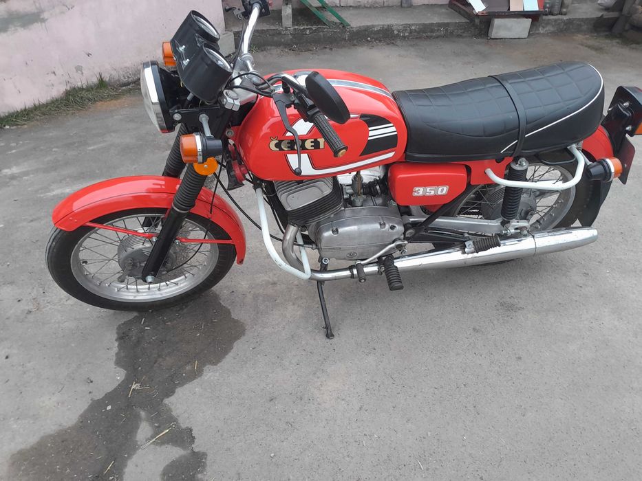 Мотоцикл Чезет 350.