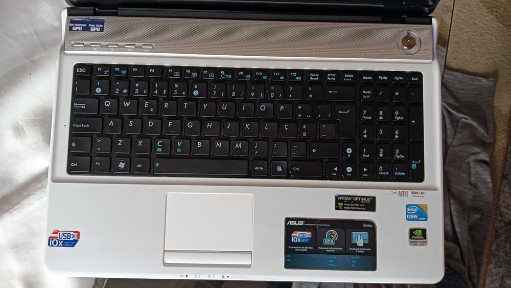 Portátil ASUS série N61JV - Intel Core i5 - Branco