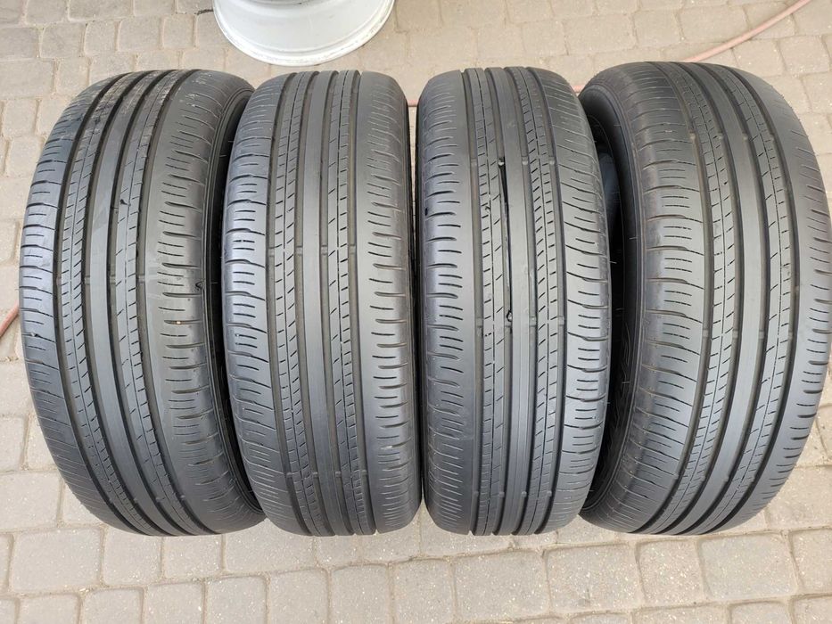 225 / 60  R 18  Dunlop     Lato/Komplet