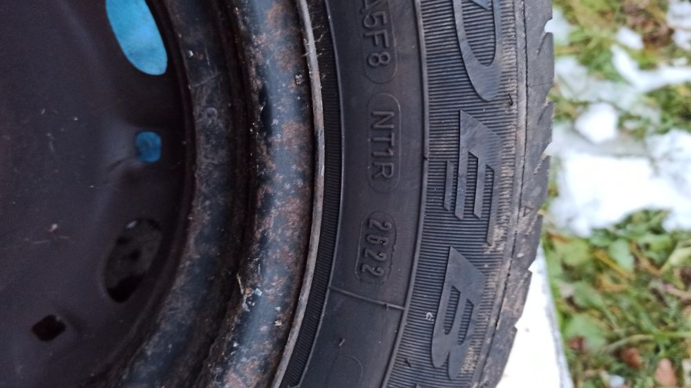 Koła z oponami wielosezonowymi Dębica 185/60R14 5x100 57.1