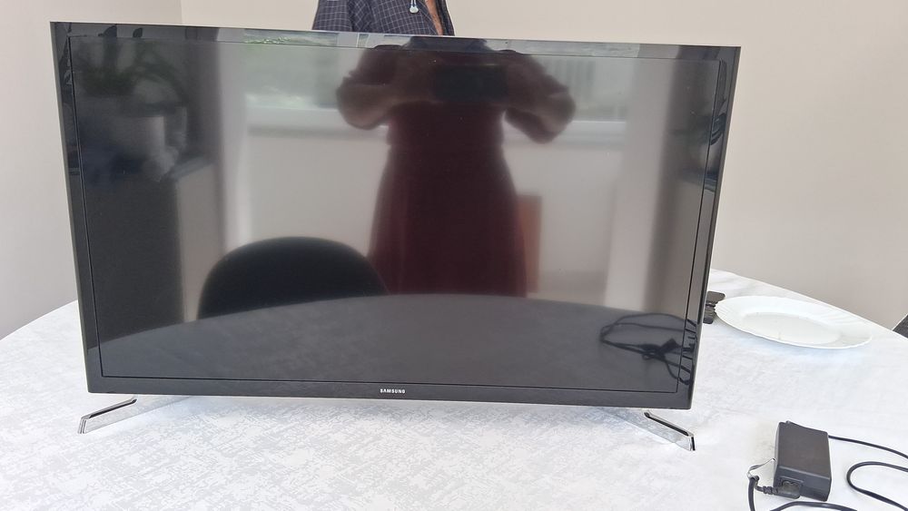 Tv  32 polegadas Samsung nao é smart