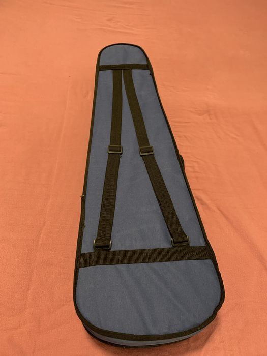 Violino  em bom estado (novo).