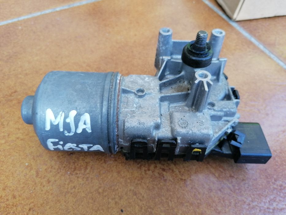 Motor das escovas de limpa vidros da frente Ford Fiesta