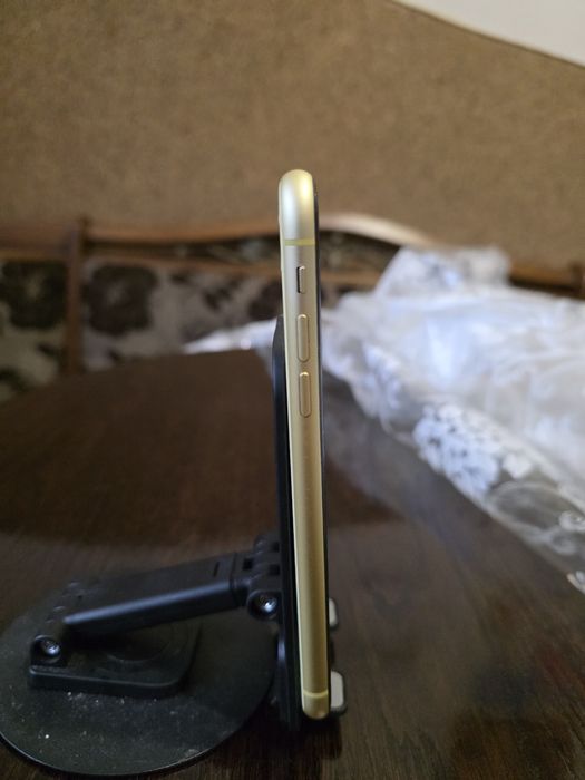 Iphone 11 (64GB) Yellow